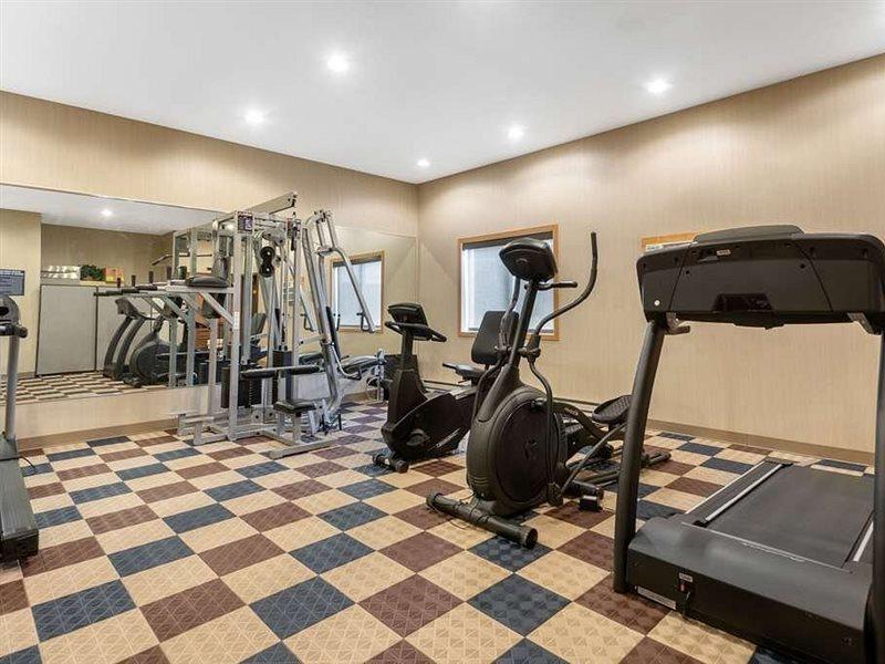 Comfort Inn Iron Mountain Buitenkant foto