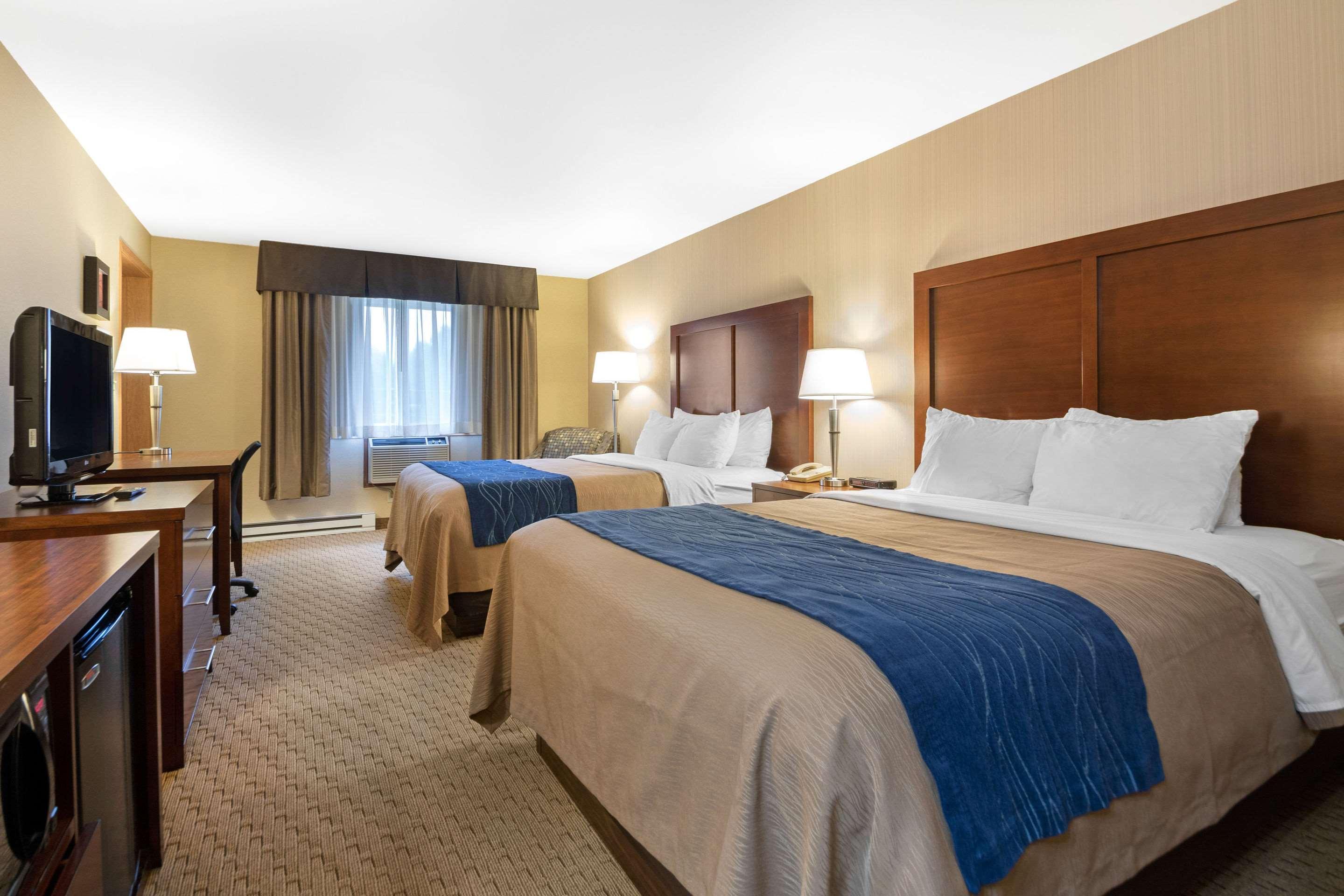 Comfort Inn Iron Mountain Buitenkant foto