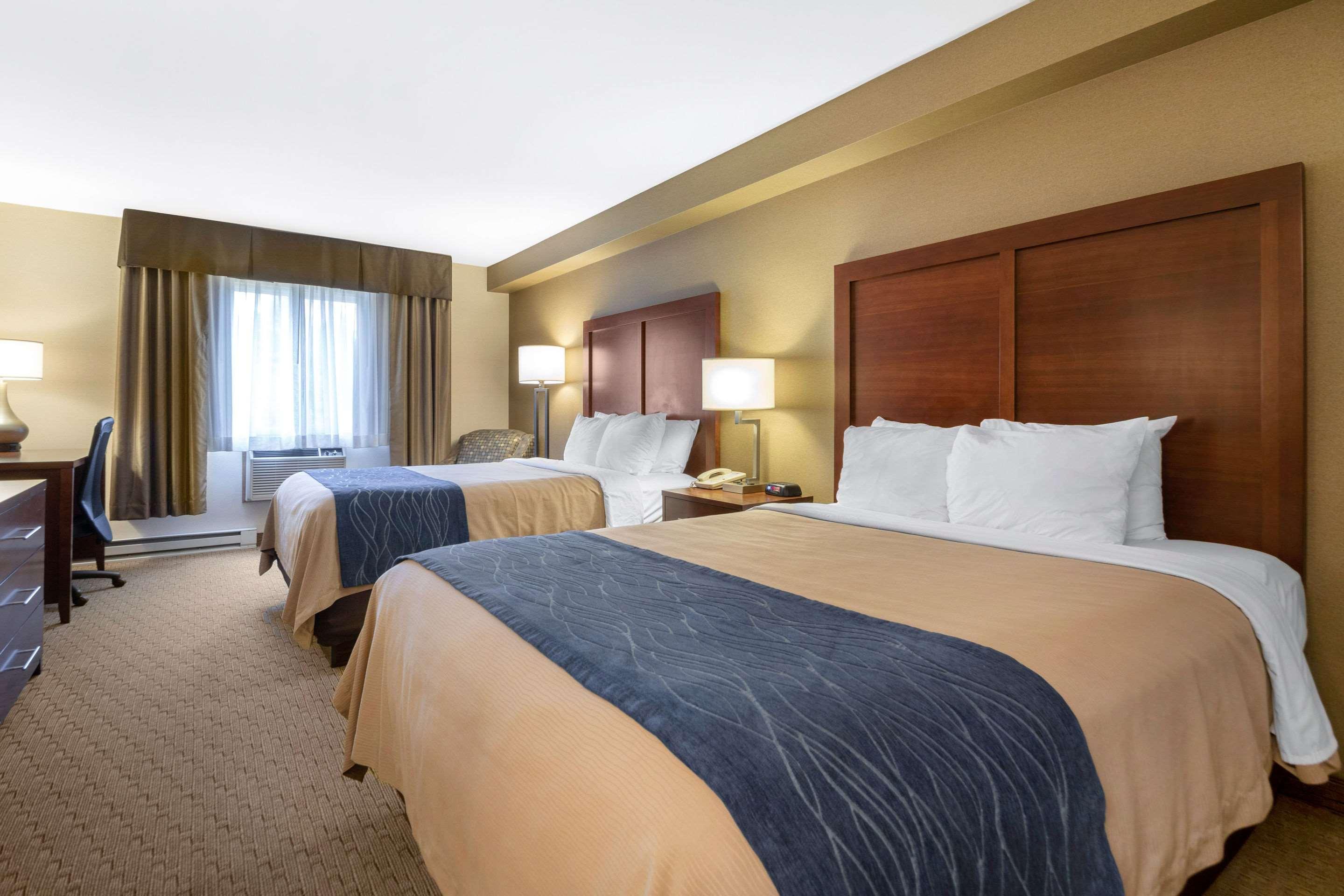 Comfort Inn Iron Mountain Buitenkant foto