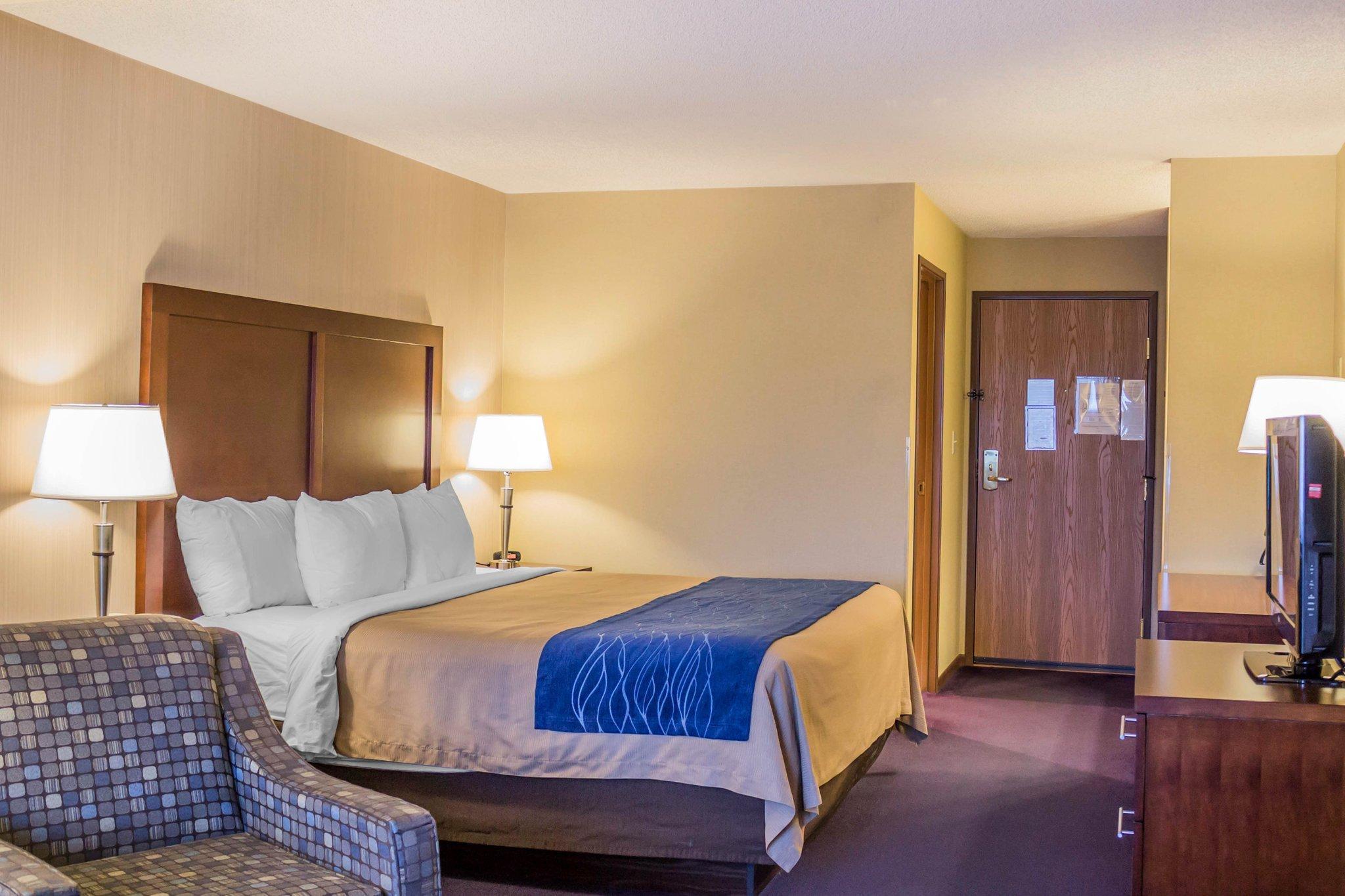 Comfort Inn Iron Mountain Buitenkant foto