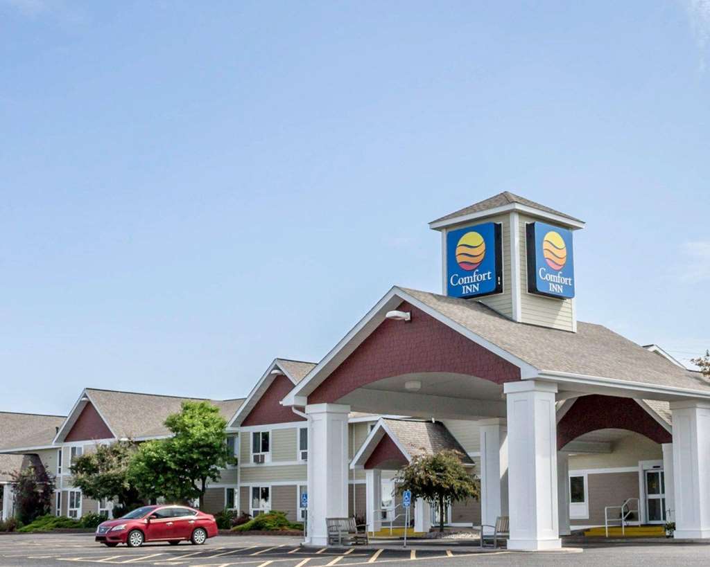 Comfort Inn Iron Mountain Buitenkant foto
